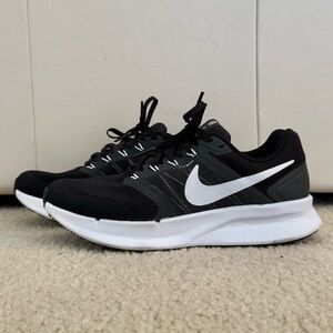 Nike Black and White Women's Running Shoes